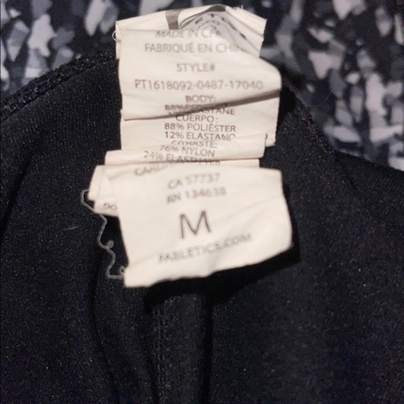 Fabletics Mid-Rise Mesh Powerhold Legging Medium - Picture 14 of 15